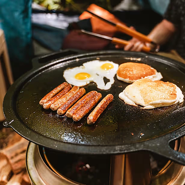 Bonfire 19.5" Cast Iron Griddle Cooking Bundle