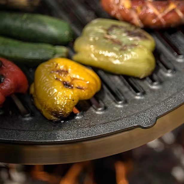 Yukon 27" Cast Iron Grill Top + Hub 3 Yukon 27" Cast Iron Grill Top + Hub