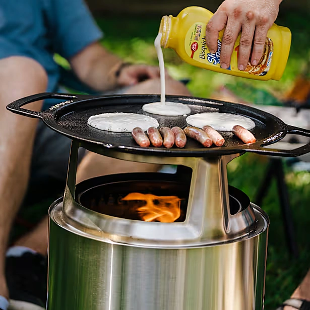 Ranger 15" Cast Iron Griddle Top + Hub 4 Ranger 15" Cast Iron Griddle Top + Hub